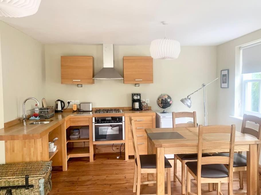 Delightful Ely House Bright And Warm With Cathedral View Apartment Екстериор снимка