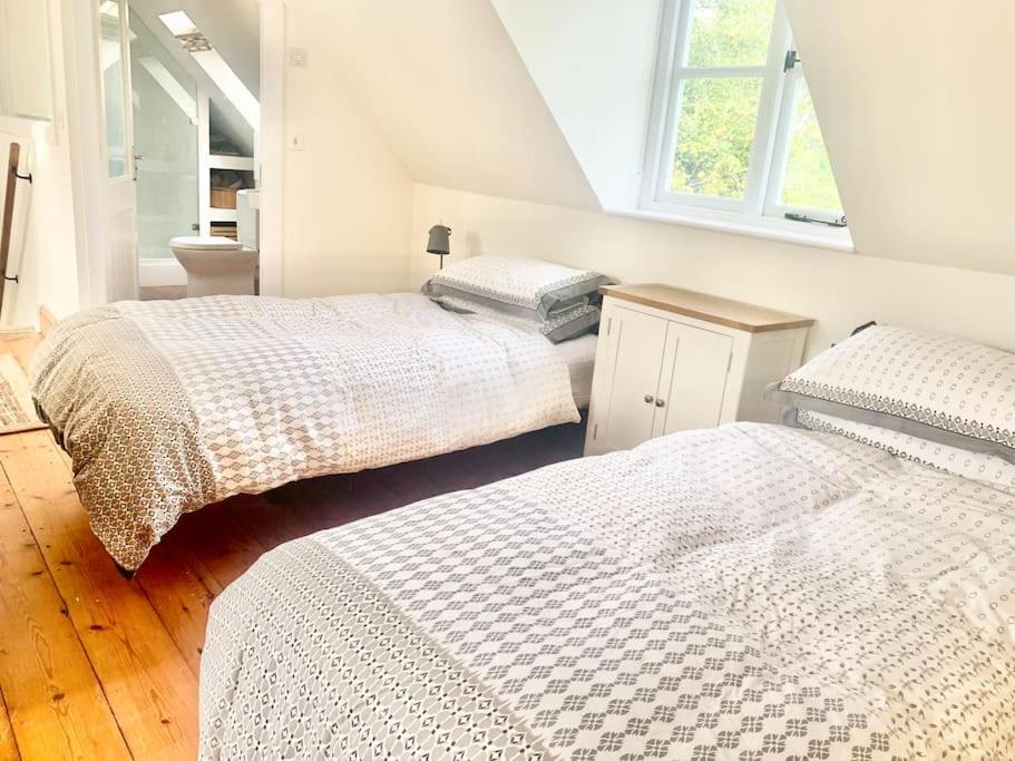 Delightful Ely House Bright And Warm With Cathedral View Apartment Екстериор снимка